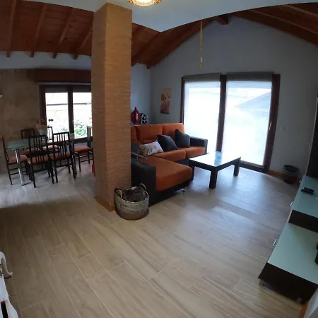 Casa Roja Marron